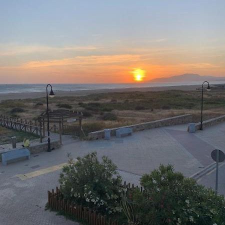 Apartamento A Pie De Playa 塔里法 外观 照片